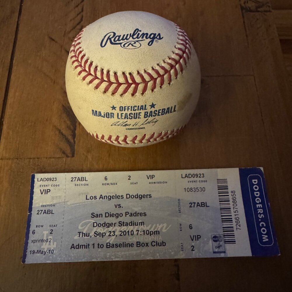 Foul Baseball From Dodgers vs Padres Game (9/23/10) Original Ticket Included - Picture 7 of 8